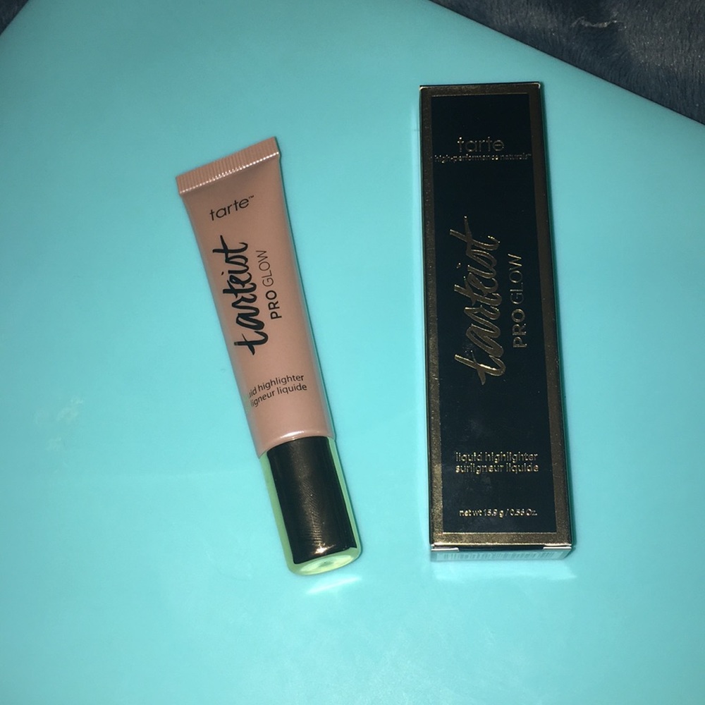 Tarteist Pro Glow liquid highlighter in *stunner*